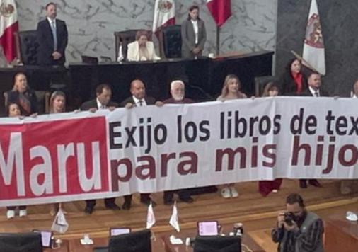 Agitadores Bolcheviques Invaden Congreso