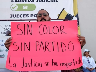 Lejos de los Discursos
