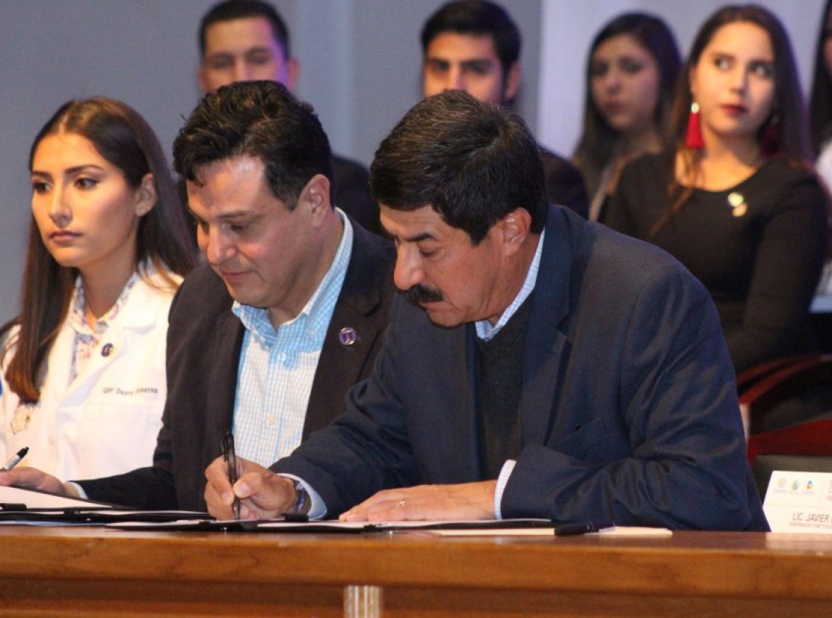 Se Llevó Los Maletines