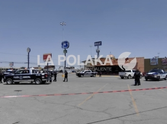 Estampida en Galerias Tec