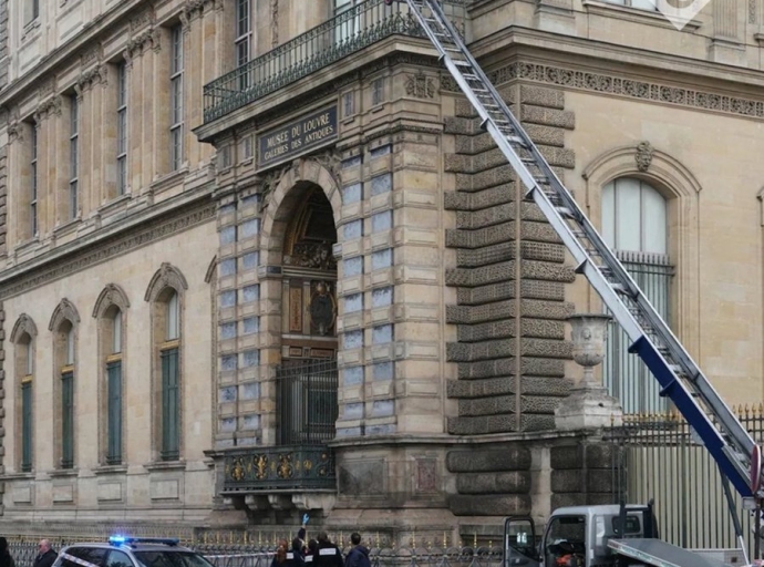 Audaz AutoRobo en el Louvre