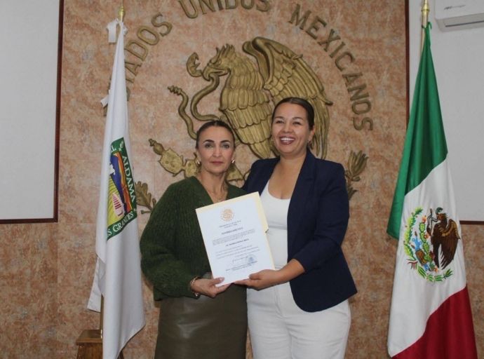 Panistas Abandonan a Maru