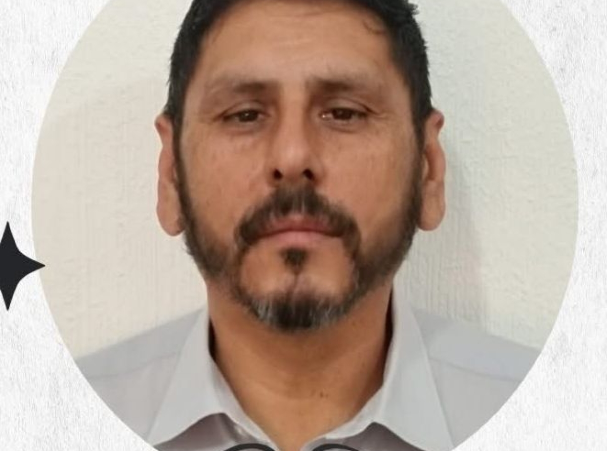 Mientras César Jáuregui Hace Campaña