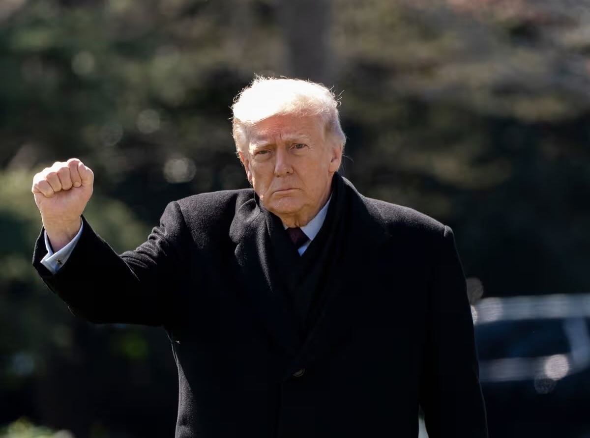 Fumigación y Muerte al Comunismo