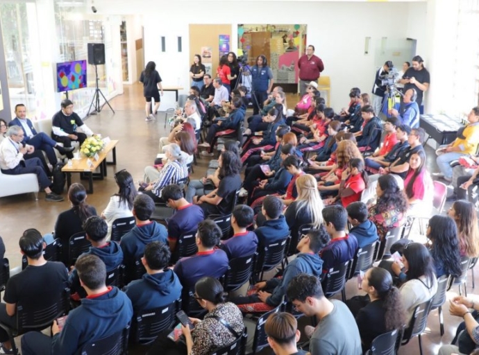 Una Década de Orgullo